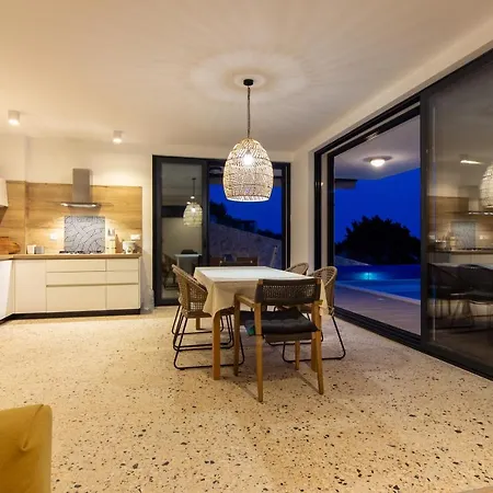 Casa Del Sol Villa